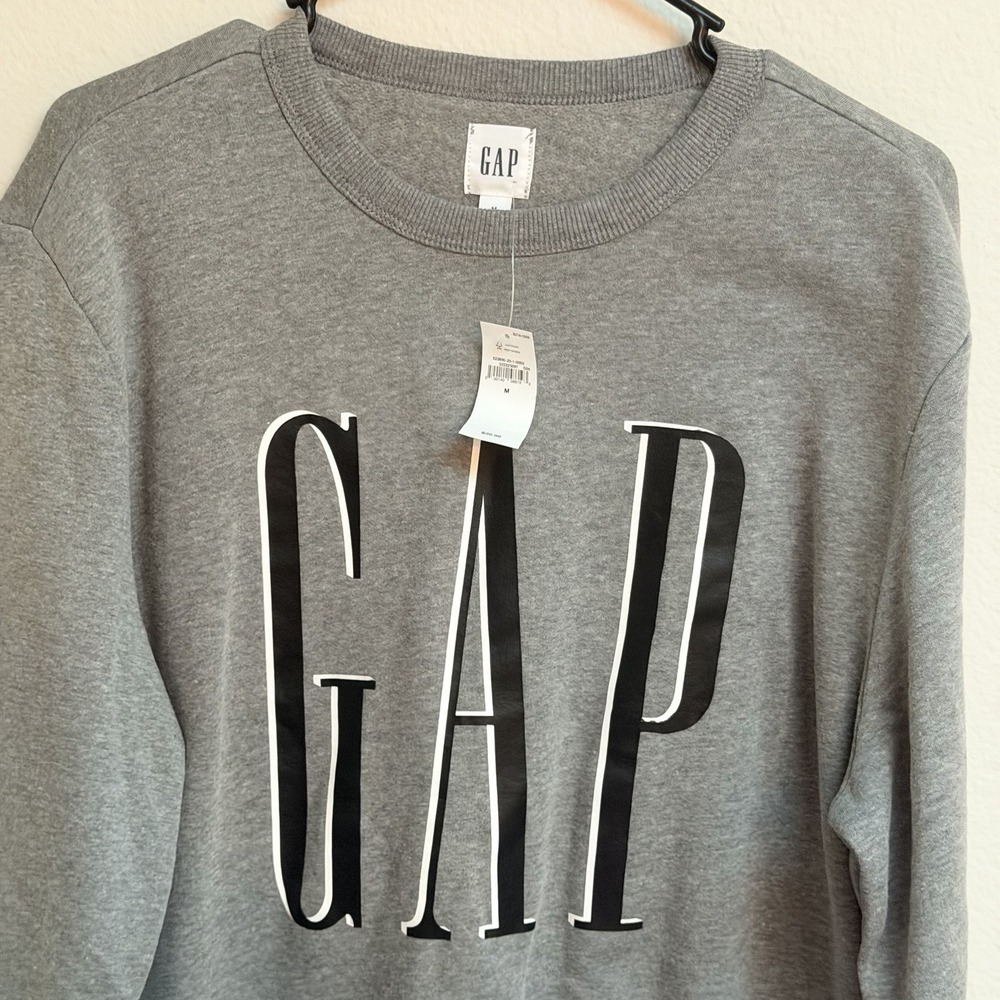 Gap Sweatshirt Mens Medium Heather Gray Fleece Pullover Crewneck Classic Logo